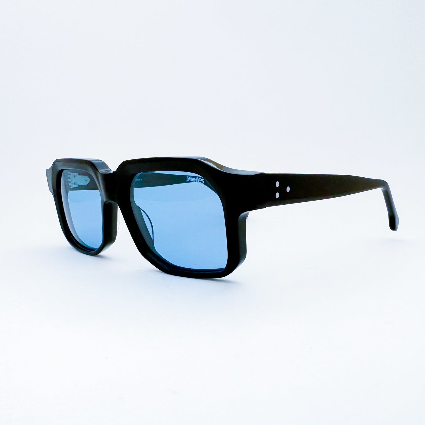 HELIO BLUE