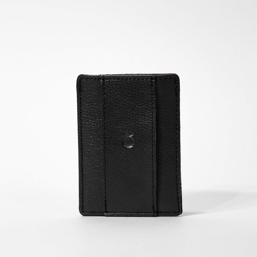 CLASSIC BLACK